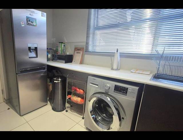 1 BEDROOM APARTMENT FOR SALE IN MORNINGSIDE